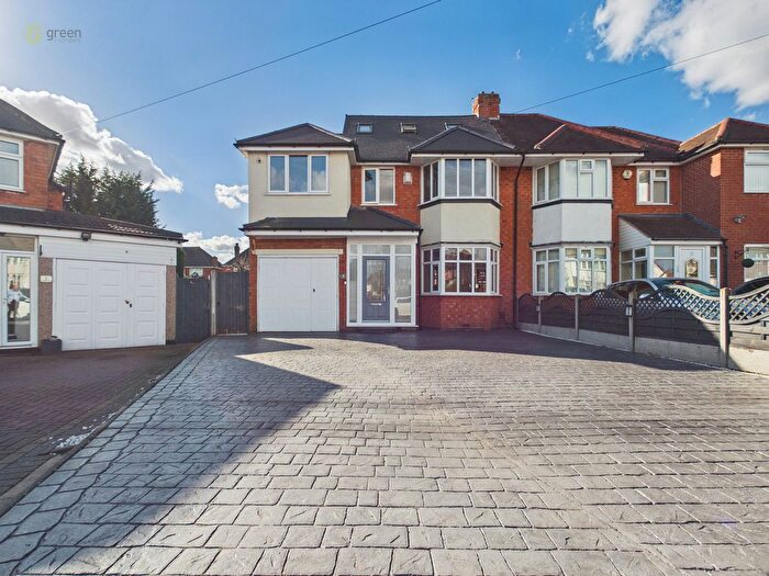4 Bedroom Semi Detached House For Sale In Windleaves Road, Castle Bromwich, Solihull, B36