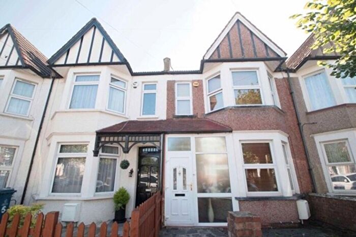 3 Bedroom Terraced House To Rent In Risingholme Road, Harrow Weald, HA3
