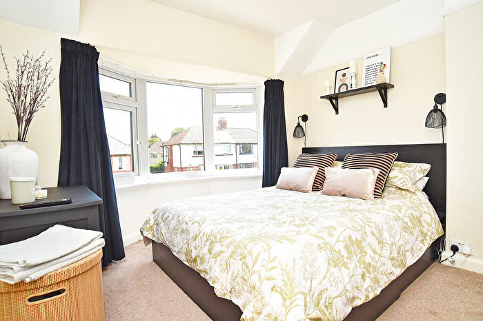 3 Bedroom End Of Terrace House For Sale In Kingsley Park Road, Harrogate, HG1