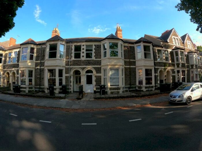 8 Bedroom Terraced House To Rent In Ruthin Gardens, Cardiff, CF24