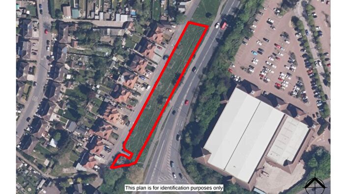 Land For Sale In Land At Chelmer Road, Chelmsford, Essex, CM2