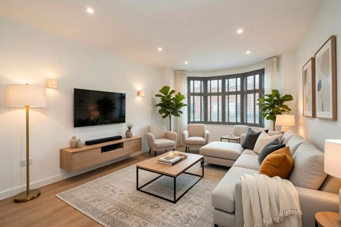 6 Bedroom House To Rent In Helena Road, London, NW10