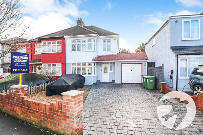 3 Bedroom Semi Detached House For Sale In Belmont Road, Erith, DA8