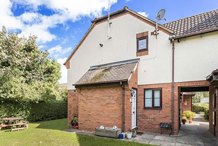 2 Bedroom Flat For Sale In Carvers Croft, Woolmer Green, SG3