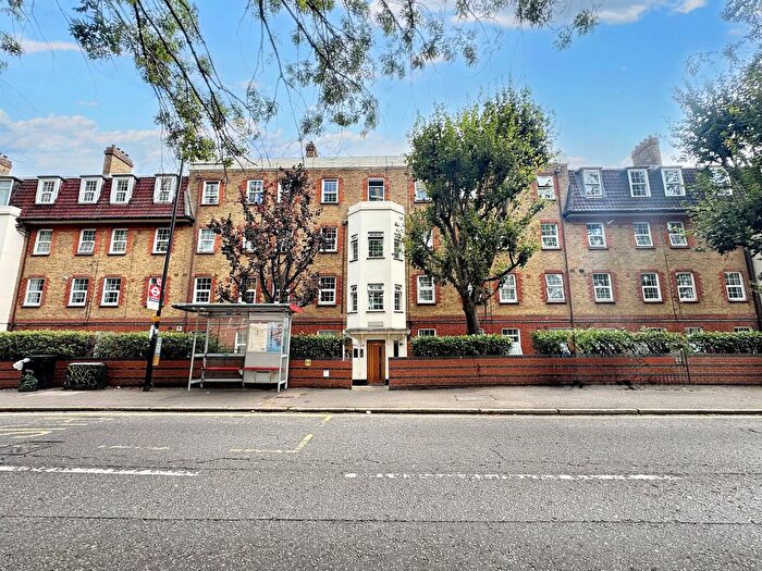 3 Bedroom Flat To Rent In Manor Road, West Ham, E15