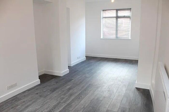 2 Bedroom Terraced House To Rent In Midland Terrace, Westhouses, DE55