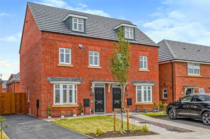 3 Bedroom House To Rent In Mohave Drive, Formby, L37