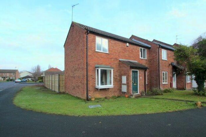 3 Bedroom End Of Terrace House To Rent In Sandringham Road, Bristol, BS34