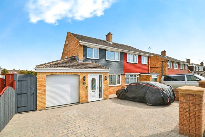 3 Bedroom Semi-Detached House For Sale In Selwyn Drive, Stockton-On-Tees, TS19