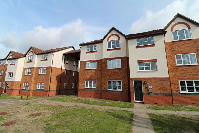 1 Bedroom Flat To Rent In Index Drive, Dunstable, LU6