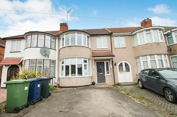 2 Bedroom Terraced House To Rent In Reading Road, Northolt, UB5