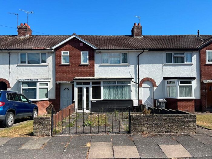 3 Bedroom Terraced House For Sale In Lanchester Road, Birmingham, B38