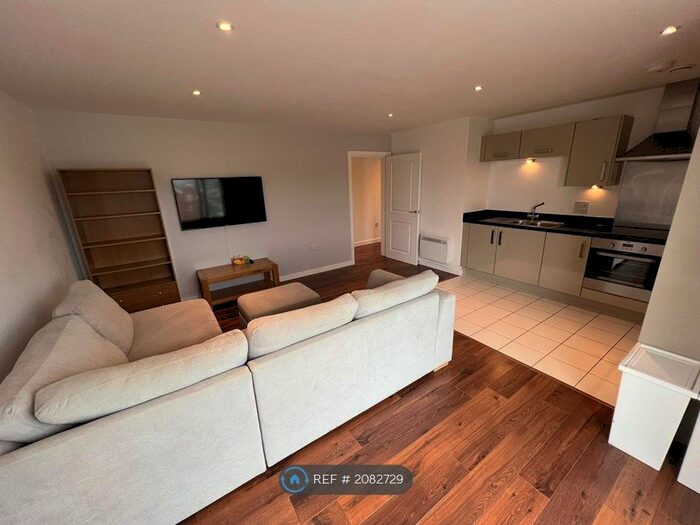 2 Bedroom Flat To Rent In Little Brights Road, Belvedere, DA17