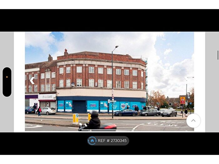 3 Bedroom Flat To Rent In Kingsbury Road, London, NW9