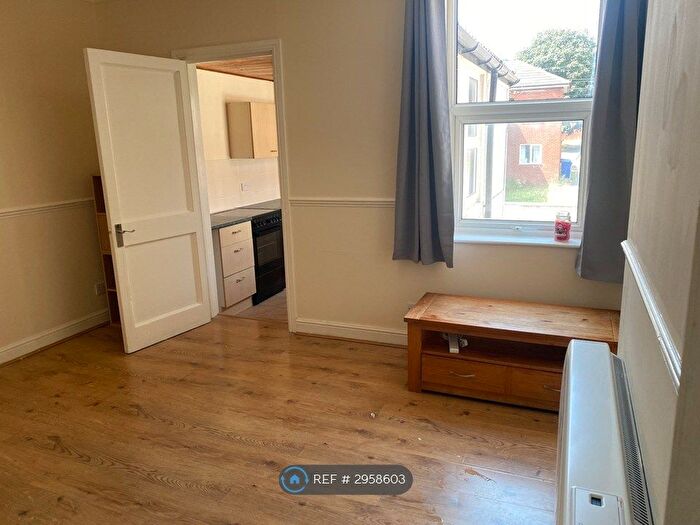 1 Bedroom Flat To Rent In St. Catherines Avenue, Doncaster, DN4