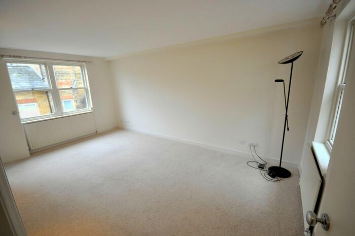 1 Bedroom Flat To Rent In Castelnau, Barnes SW13