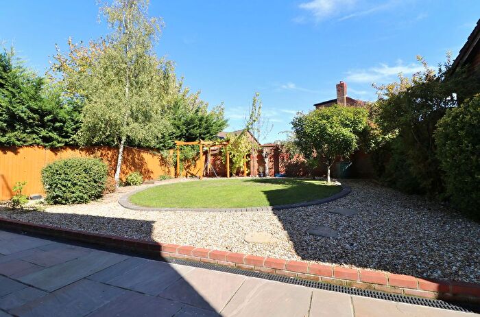 4 Bedroom Detached House For Sale In Oak Vale, West End, SO30