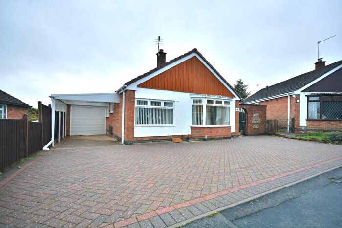 2 Bedroom Detached Bungalow For Sale In Harrison Close, Hillmorton, CV21