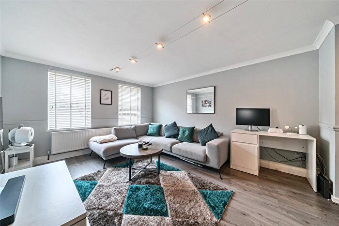 1 Bedroom Flat For Sale In Ravensbourne Road, Bromley, BR1
