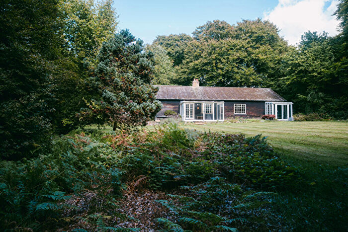 3 Bedroom Detached House For Sale In Dunsmore, Chiltern Hills, Wendover, Bucks, HP22