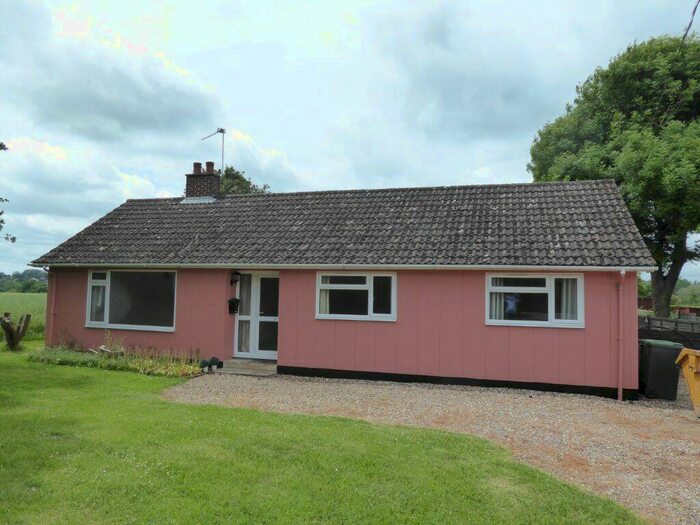 3 Bedroom Bungalow To Rent In Woolpit Road, Norton, IP31