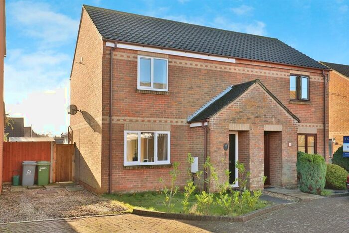 2 Bedroom Semi-Detached House For Sale In Foundry Close, Foulsham, Dereham, NR20
