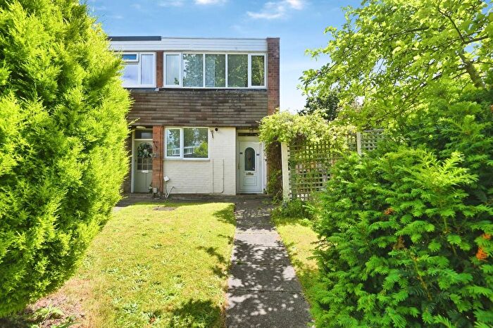 2 Bedroom End Of Terrace House For Sale In Hillcrest Close, Tamworth, B79
