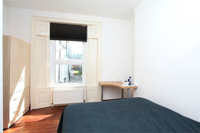 2 Bedroom Flat To Rent In Dalling Road, Brackenbury Village, Hammersmith, W6