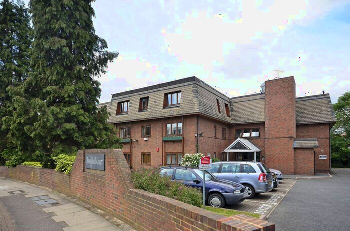 2 Bedroom Flat To Rent In Woodside Grange Road, Woodside Park, London, N12