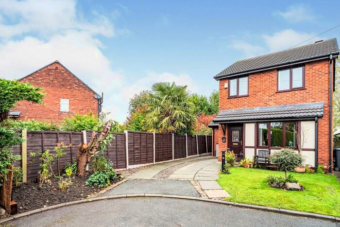 3 Bedroom Detached House To Rent In Watson Street, Swinton, Manchester, Greater Manchester, M27