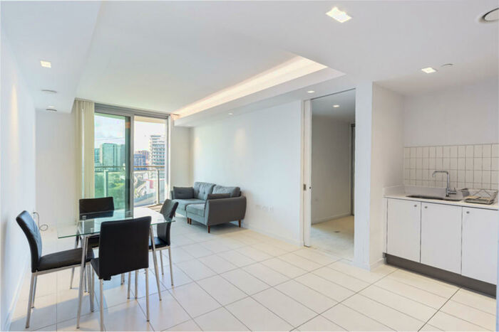 1 Bedroom Apartment To Rent In Tidal Basin Road, Royal Victoria Dock, E16