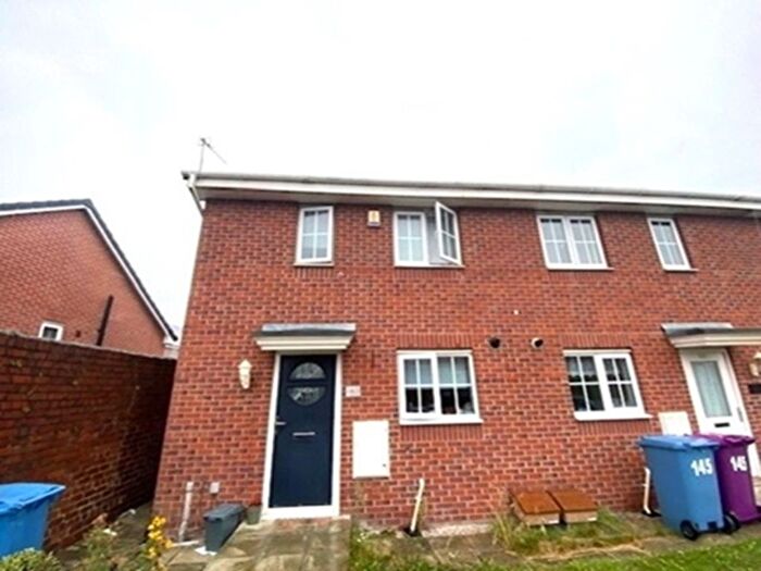 3 Bedroom Town House For Sale In Breckside Park, Liverpool, Merseyside, L6