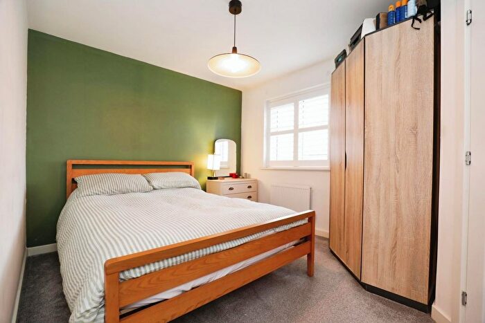 3 Bedroom End Of Terrace House For Sale In Grainger Drive, Pocklington, York, YO42