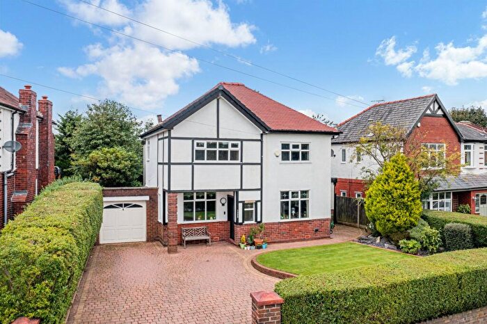 5 Bedroom Detached House For Sale In Junction Road West, Lostock, – Stylish -Bed Home With Lodge Views & Stunning Open-Plan Living, BL6