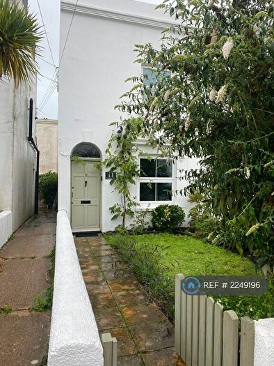 2 Bedroom Terraced House To Rent In Warrior Sq, Eastbourne, BN22