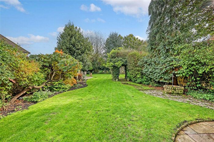 5 Bedroom Detached House For Sale In Braintree Road, Felsted, Dunmow, Essex, CM6
