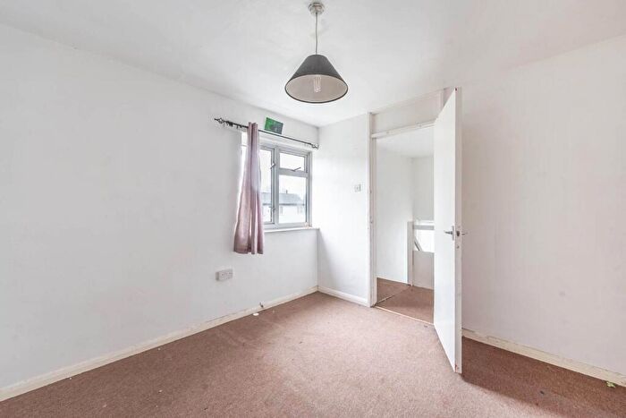 3 Bedroom Detached House For Sale In Chicheley Gardens, Harrow, HA3