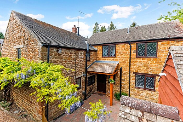 4 Bedroom Semi-Detached House For Sale In Back Lane, Epwell, OX15