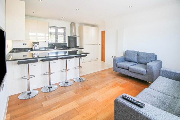 2 Bedroom House To Rent In Chase Road, London, N14