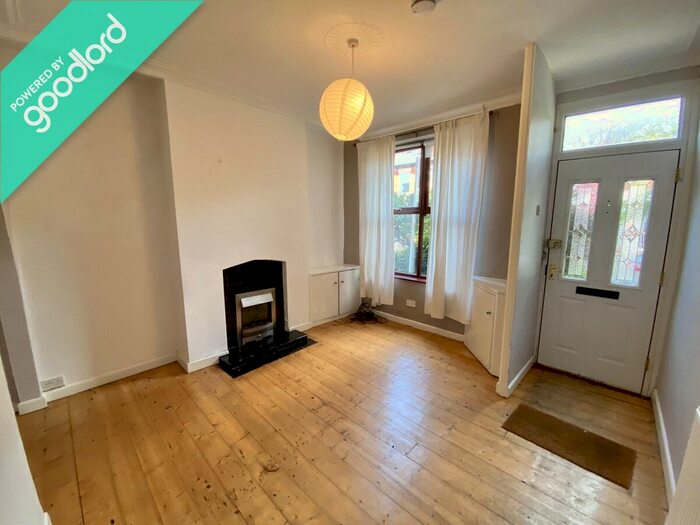 2 Bedroom Terraced House To Rent In Halstead Avenue, Manchester, M21