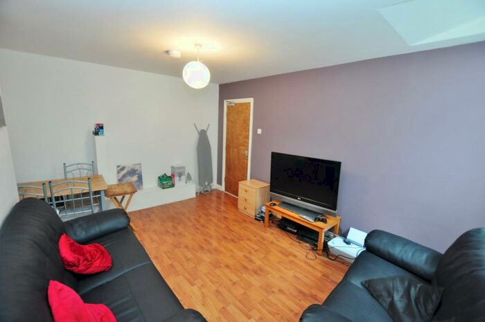 6 Bedroom Maisonette To Rent In Greystoke Avenue, Sandyford, Newcastle Upon Tyne, NE2