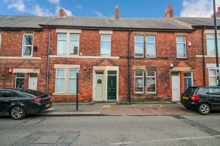 2 Bedroom Flat To Rent In Salters Road, Gosforth, Newcastle Upon Tyne, Tyne And Wear, NE3