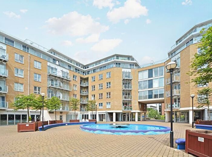 2 Bedroom Flat To Rent In Ionian Building, Narrow Street, E14