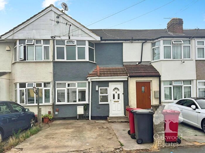 3 Bedroom Terraced House To Rent In Salt Hill Way, Slough, SL1