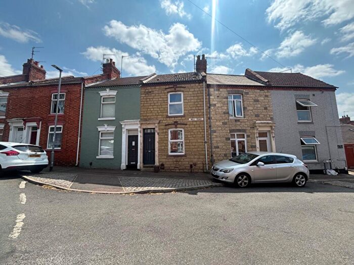 2 Bedroom House To Rent In , Northampton, NN2