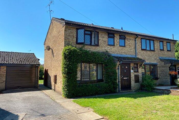 3 Bedroom Property To Rent In Petty Close, Romsey, SO51