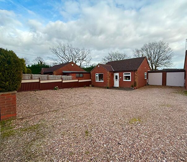 2 Bedroom Bungalow For Sale In Newark Road, North Hykeham, LN6