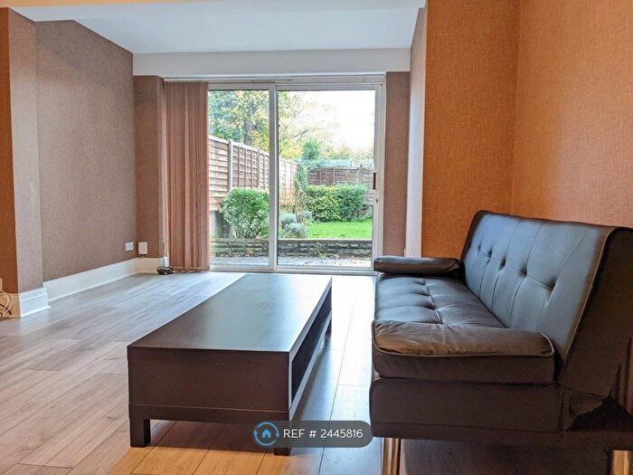 4 Bedroom Semi-Detached House To Rent In Forest Road, Fishponds, Bristol, BS16