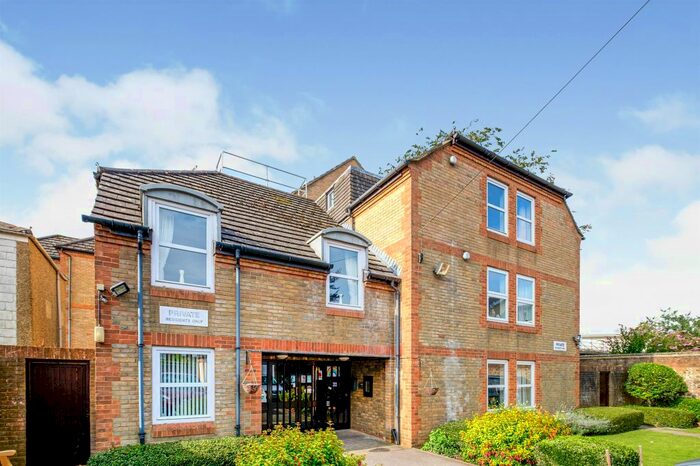 1 Bedroom Flat To Rent In Wilton Road, Salisbury, SP2