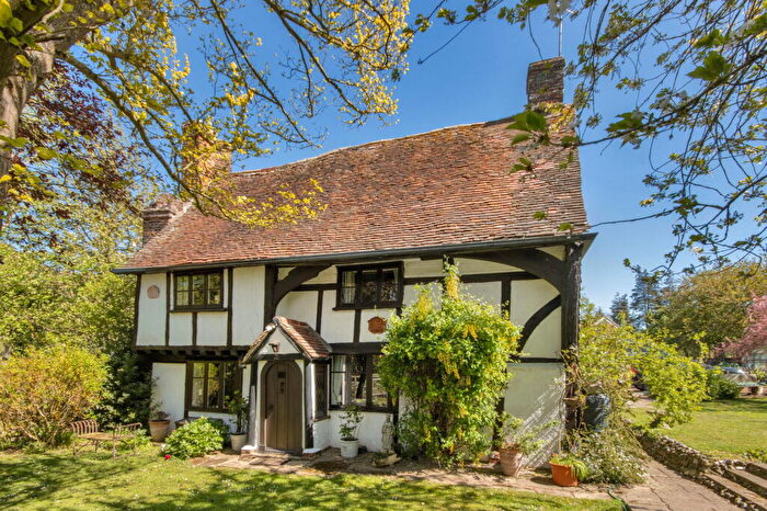 4 Bedroom Detached House For Sale In Dean Bottom, South Darenth, Dartford, Kent, DA4